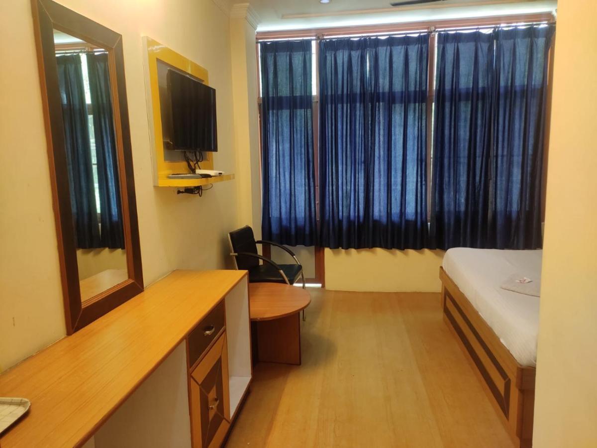 Hotel Amandeep ดารัมซาลา ภายนอก รูปภาพ
