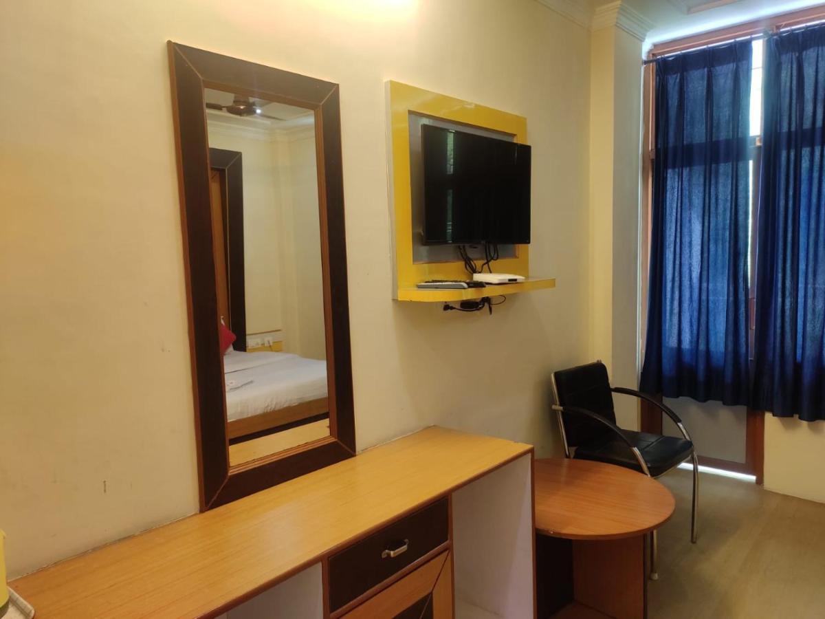 Hotel Amandeep ดารัมซาลา ภายนอก รูปภาพ
