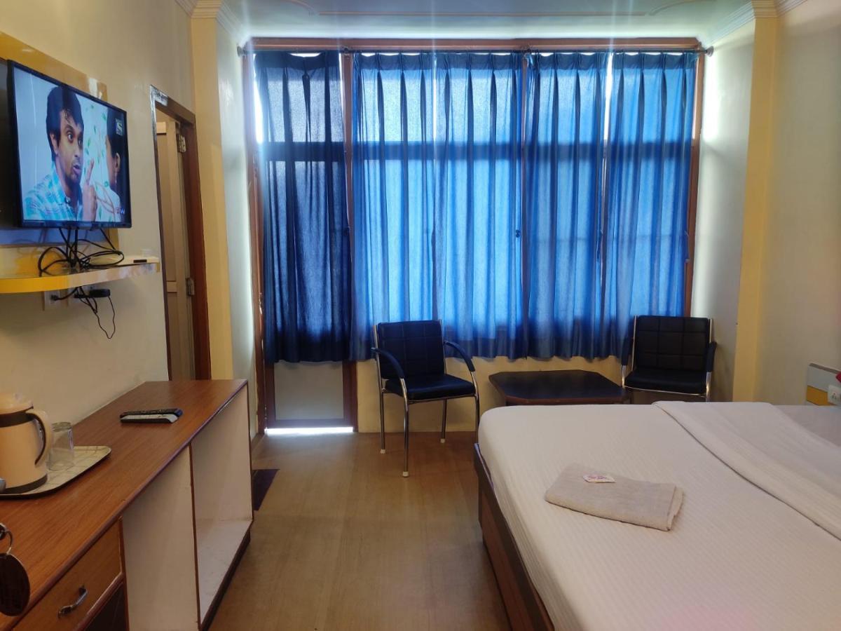 Hotel Amandeep ดารัมซาลา ภายนอก รูปภาพ