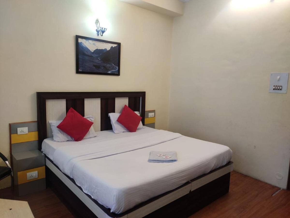 Hotel Amandeep ดารัมซาลา ภายนอก รูปภาพ