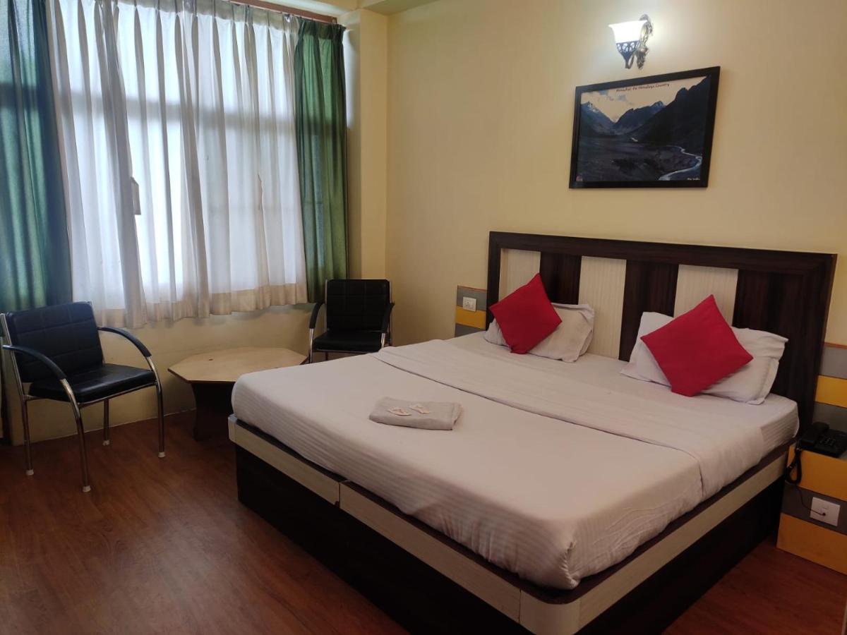 Hotel Amandeep ดารัมซาลา ภายนอก รูปภาพ