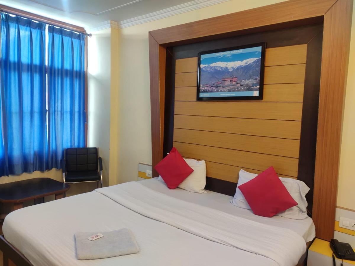 Hotel Amandeep ดารัมซาลา ภายนอก รูปภาพ