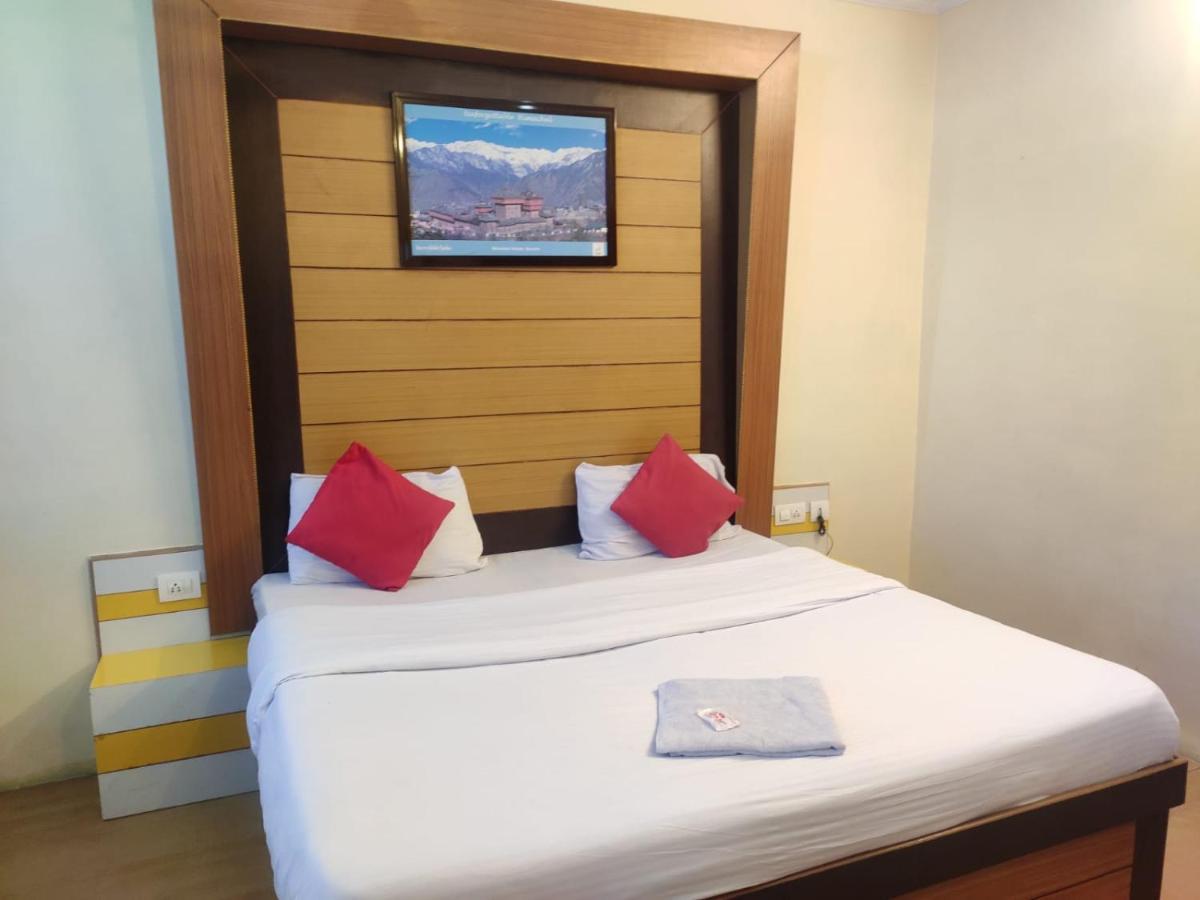 Hotel Amandeep ดารัมซาลา ภายนอก รูปภาพ