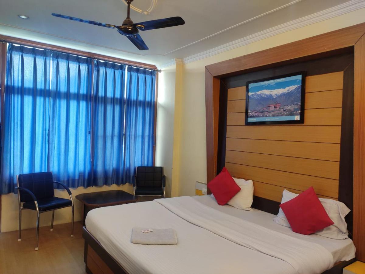 Hotel Amandeep ดารัมซาลา ภายนอก รูปภาพ